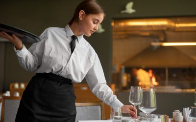 Dlaczego warto wybrać hotel z własną restauracją?