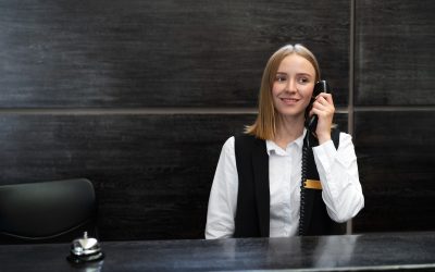 Co sprawia, że goście naprawdę dobrze oceniają obsługę hotelową?